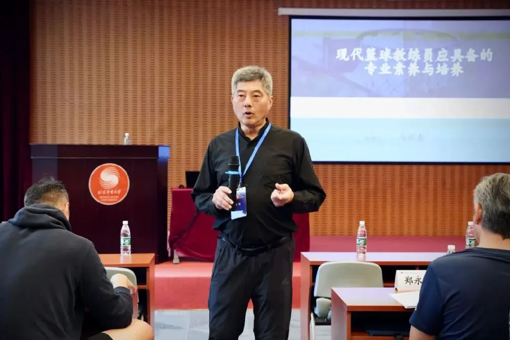 为什么友谊赛是篮球训练的重要组成部分？_2